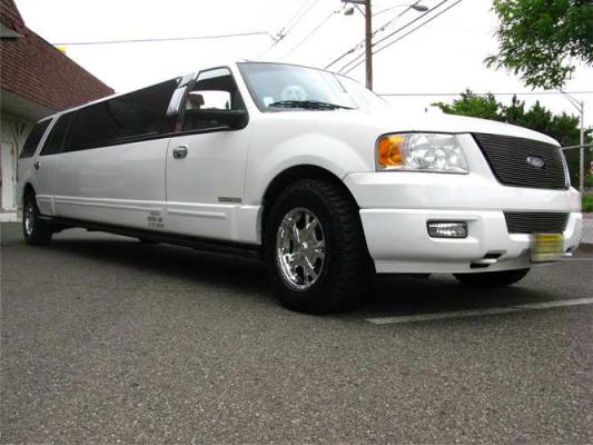Rent Ford Expedition – White NJ